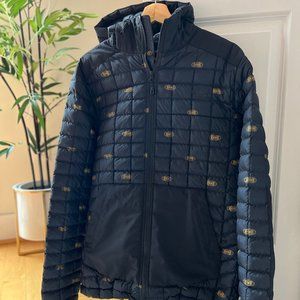 The North Face – Thermoball Snow Full-Zip Hoodie in Gold Eye / Black (Medium)